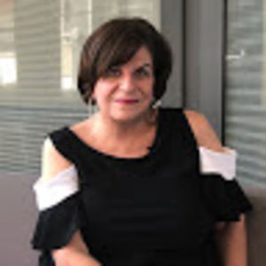 Meet your Posher, Valerie